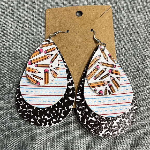 New Teacher Earrings - Picture 4 of 4